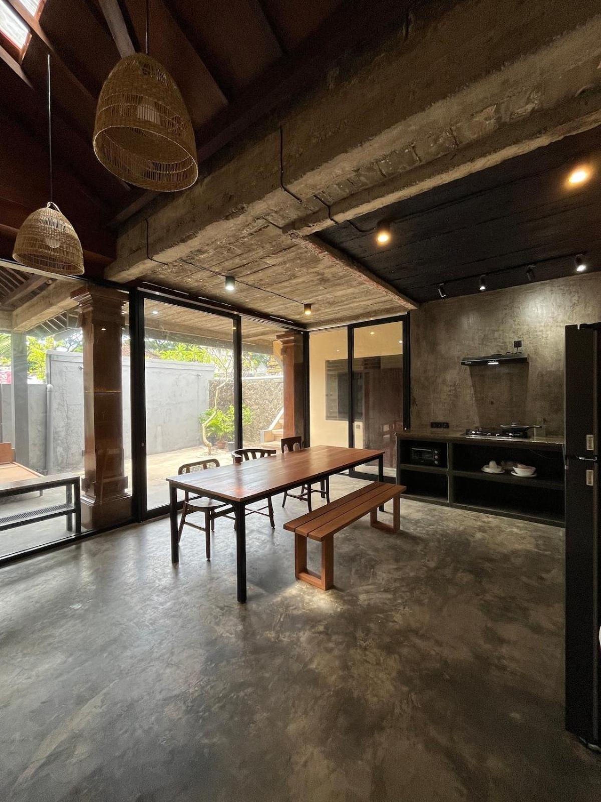 Bali House Near Nusa Dua (Bali)