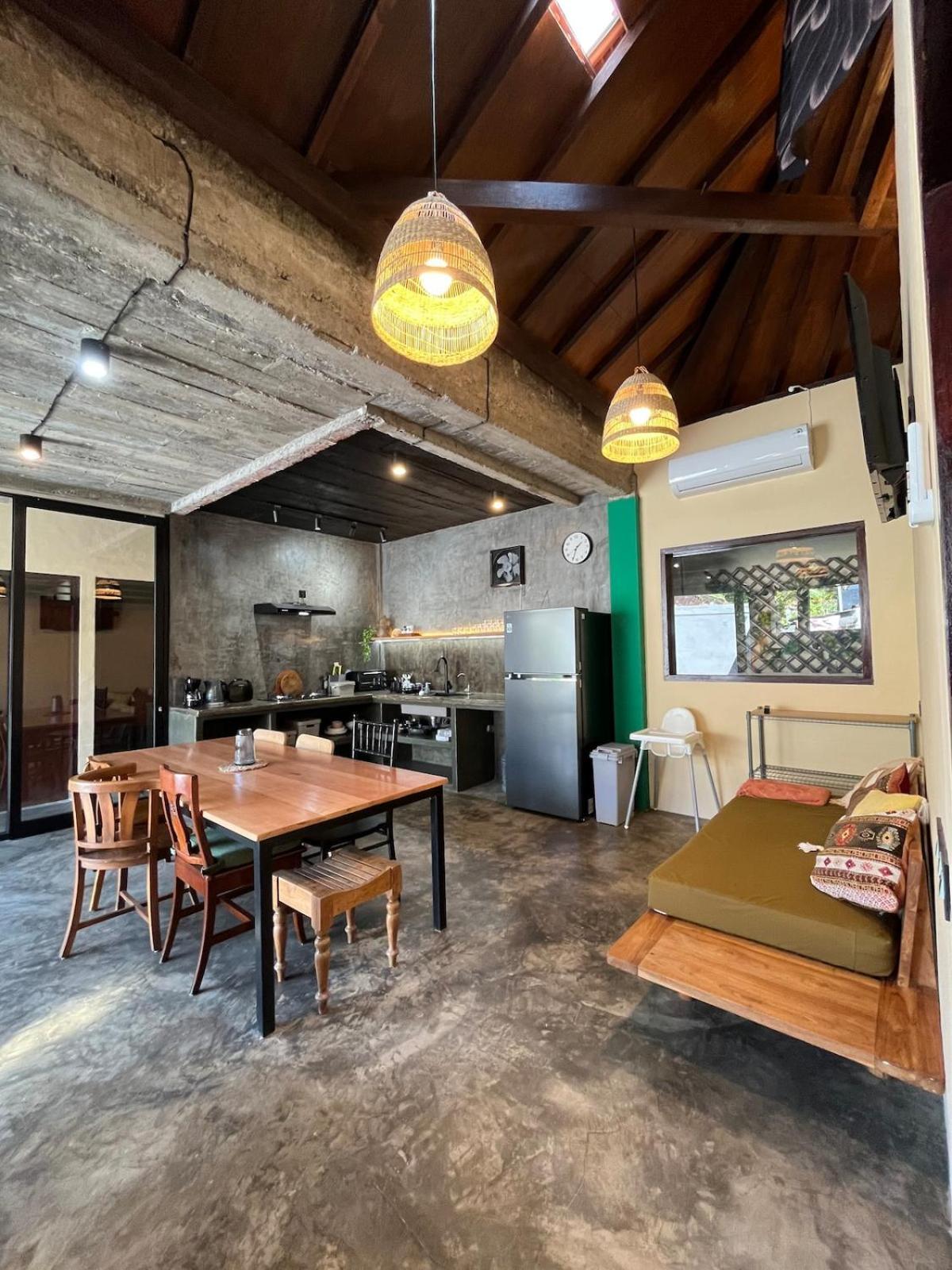 Rumah liburan Bali House Near